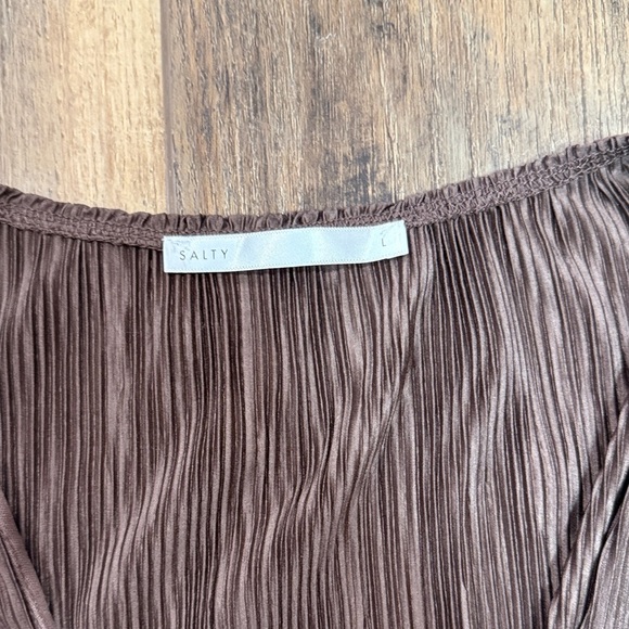 Boutique Long Sleeve - Picture 6 of 14